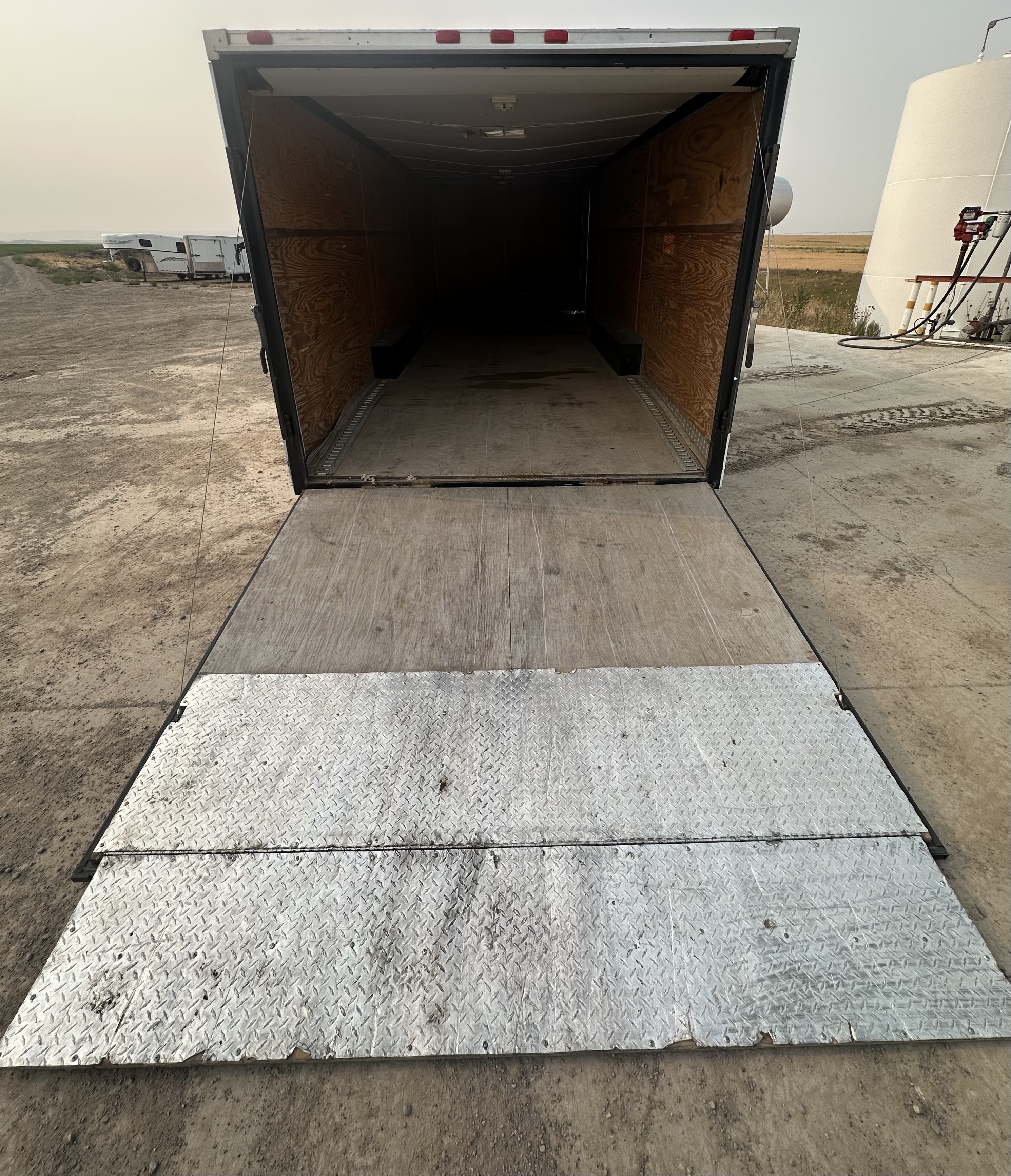 26ft Enclosed Car Hauler thumbnail 4