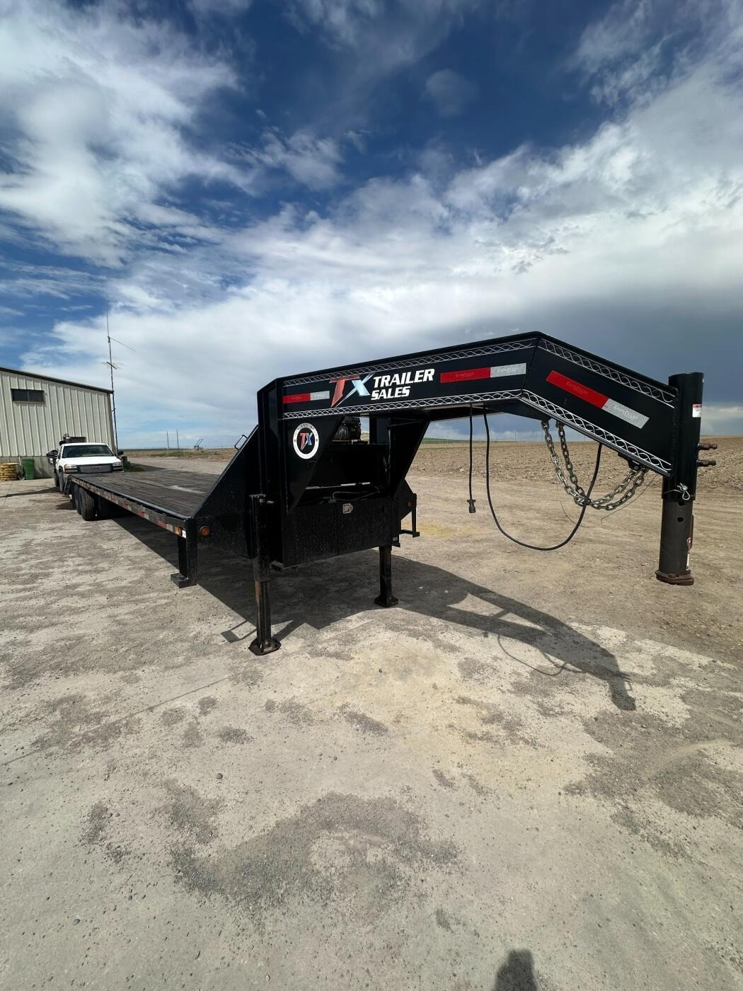 Professional gooseneck trailer